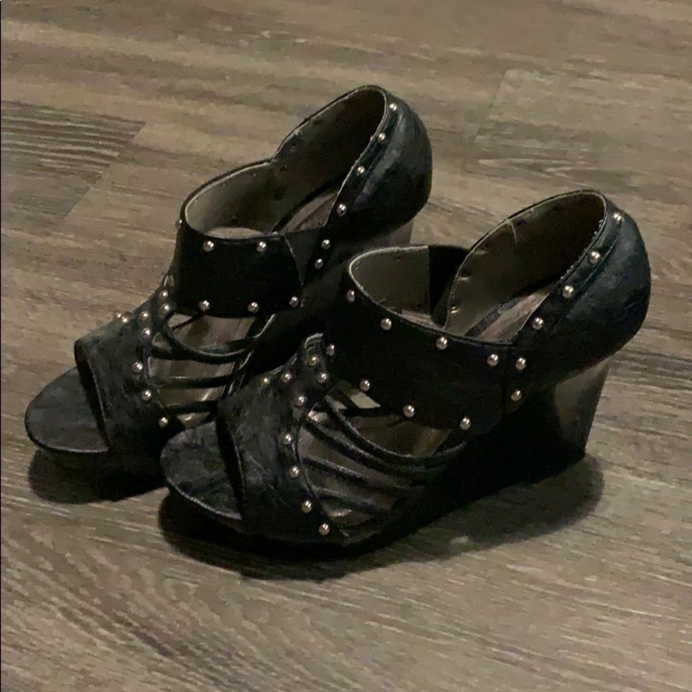 Damn sexy shoes!! 😁